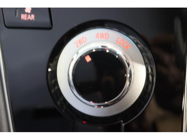 デリカＤ：５ シャモニー　新車保証継承付　ディーゼルターボ　社外アルパインＢｉｇＸ型ナビ　フルセグ　全周囲カメラ　レーダークルコン　レーンアシスト　衝突被害軽減　ＢＳＭ　ＬＥＤ　オートハイビーム　両側電動スライドドア　１８ＡＷ（18枚目）