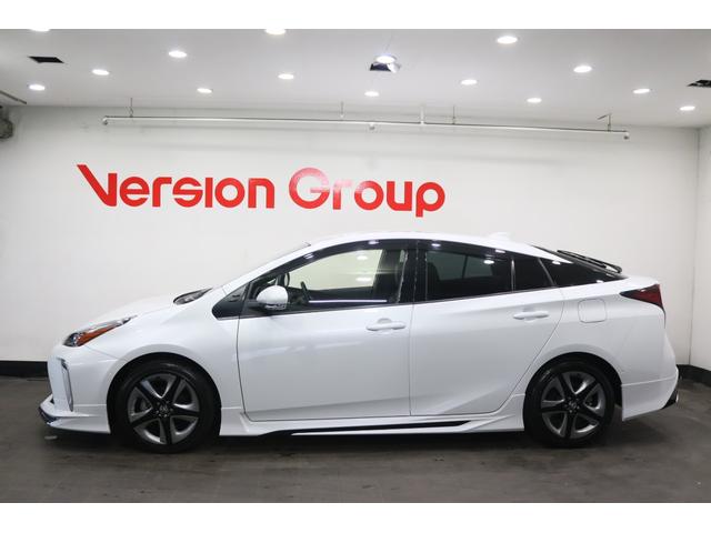 TOYOTA PRIUS A TOURING SELECTION
