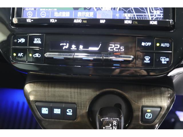 TOYOTA PRIUS A TOURING SELECTION