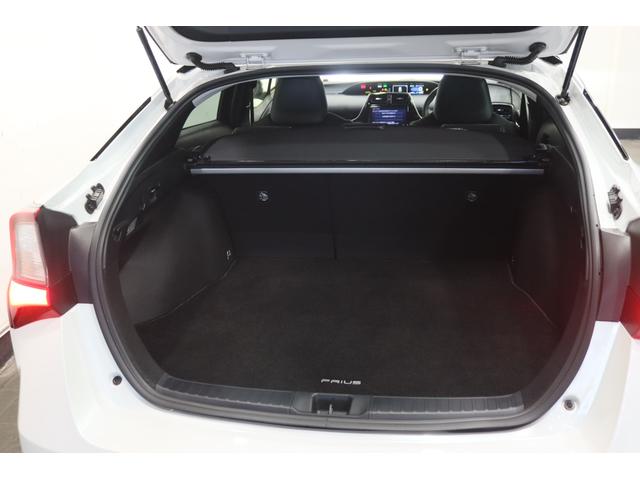 TOYOTA PRIUS A TOURING SELECTION