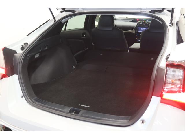 TOYOTA PRIUS A TOURING SELECTION