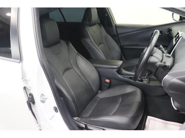 TOYOTA PRIUS S TOURING SELECTION