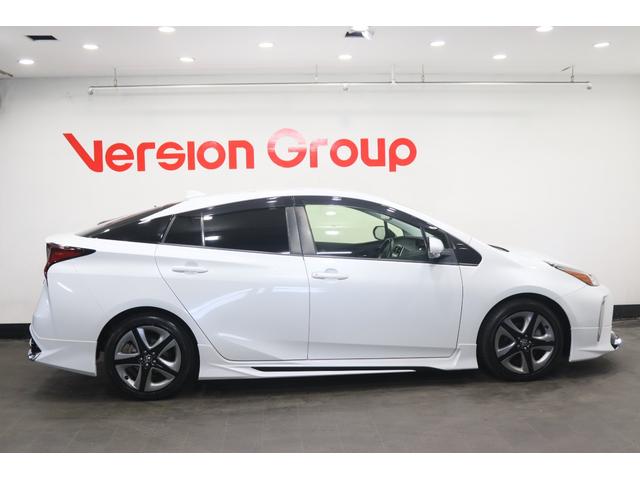 TOYOTA PRIUS S TOURING SELECTION