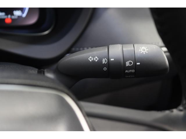 ハリアーハイブリッド Ｚ　レザーパッケージ　新車保証継承付　モデリスタ　調光パノラマルーフ　本革　デジタルインナーミラー　ＪＢＬ　全周囲カメラ　メモリーナビ　フルセグ　セーフティセンス　ＢＳＭ　パワーバックドア　ドラレコ　１９ＡＷ（35枚目）