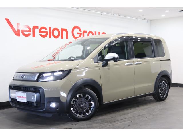 フリード ｅ：ＨＥＶクロスター　新車保証継承付　社外ディスプレイオーディオ　バックカメラ　レーダークルコン　クリアランスソナー　レーンアシスト　衝突被害軽減　ＢＳＭ　ＥＴＣ　社外ドラレコ　シートヒーター　両側電動スライド　１５ＡＷ（31枚目）