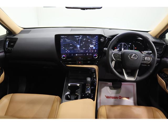 ＮＸ ＮＸ３５０ｈ　Ｆスポーツ　新車保証継承付　ワンオーナー　本革シート　パノラマルーフ　デジタルインナーミラー　アドバンストパーク　１４ｉｎディスプレイオーディオプラス　全周囲カメラ　ＨＵＤ　ＤＶＤ　２０ＡＷ（9枚目）