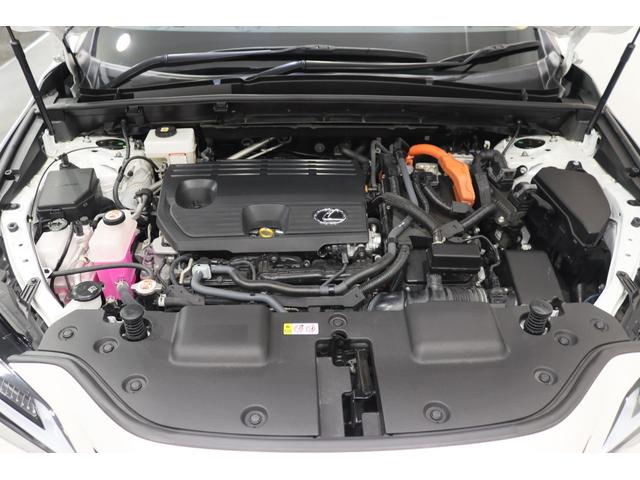 ＮＸ ＮＸ３５０ｈ　Ｆスポーツ　新車保証継承付　ワンオーナー　本革シート　パノラマルーフ　デジタルインナーミラー　アドバンストパーク　１４ｉｎディスプレイオーディオプラス　全周囲カメラ　ＨＵＤ　ＤＶＤ　２０ＡＷ（13枚目）