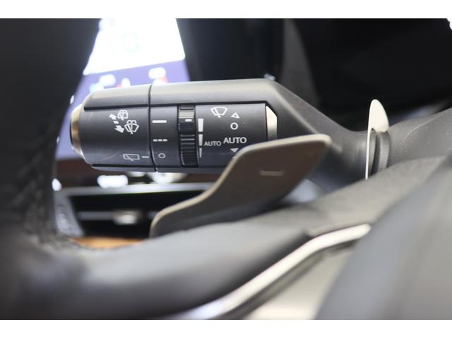 ＮＸ ＮＸ３５０ｈ　Ｆスポーツ　新車保証継承付　ワンオーナー　本革シート　パノラマルーフ　デジタルインナーミラー　アドバンストパーク　１４ｉｎディスプレイオーディオプラス　全周囲カメラ　ＨＵＤ　ＤＶＤ　２０ＡＷ（34枚目）