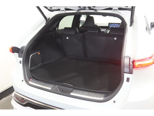 ハリアーPHEV Z 新車保証継承付 PHEV専用ピアノブラックグリル・サイド・リアバンパーロア モデリスタエアロ 調光パノラマルーフ デジタルインナーミラー 全周囲カメラ 全席シートヒーター 前席ベンチレーション JBL(46枚目)