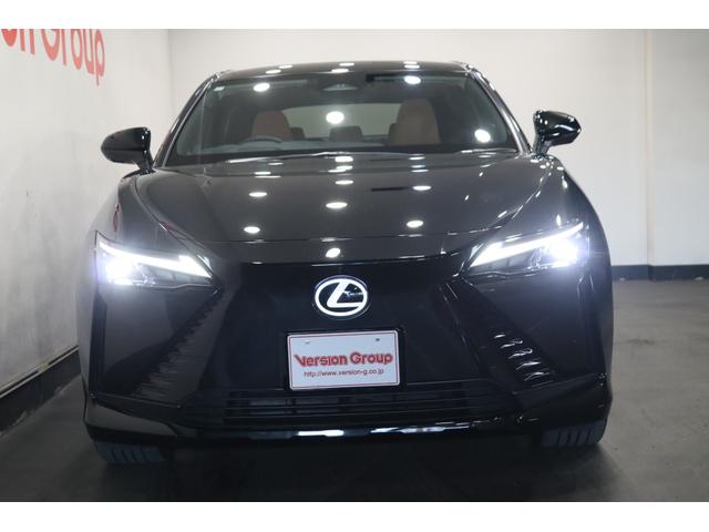 ＲＺ ＲＺ４５０ｅ　バージョンＬ　新車保証継承付　ワンオーナー　禁煙車　調光ガラスルーフ　メモリーナビ　フルセグ　全周囲カメラ　ＨＵＤ　レクサスセーフティ　パワーシート　ベンチレーション　パワーバックドア　２０ＡＷ（8枚目）