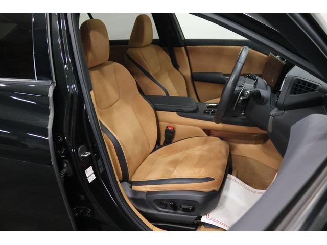 ＲＺ ＲＺ４５０ｅ　バージョンＬ　新車保証継承付　ワンオーナー　禁煙車　調光ガラスルーフ　メモリーナビ　フルセグ　全周囲カメラ　ＨＵＤ　レクサスセーフティ　パワーシート　ベンチレーション　パワーバックドア　２０ＡＷ（9枚目）