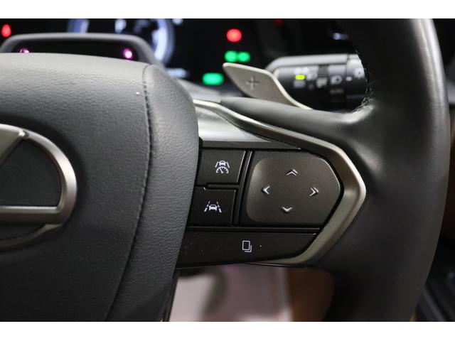 ＲＺ ＲＺ４５０ｅ　バージョンＬ　新車保証継承付　ワンオーナー　禁煙車　調光ガラスルーフ　メモリーナビ　フルセグ　全周囲カメラ　ＨＵＤ　レクサスセーフティ　パワーシート　ベンチレーション　パワーバックドア　２０ＡＷ（18枚目）