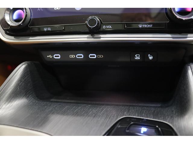 ＲＺ ＲＺ４５０ｅ　バージョンＬ　新車保証継承付　ワンオーナー　禁煙車　調光ガラスルーフ　メモリーナビ　フルセグ　全周囲カメラ　ＨＵＤ　レクサスセーフティ　パワーシート　ベンチレーション　パワーバックドア　２０ＡＷ（21枚目）