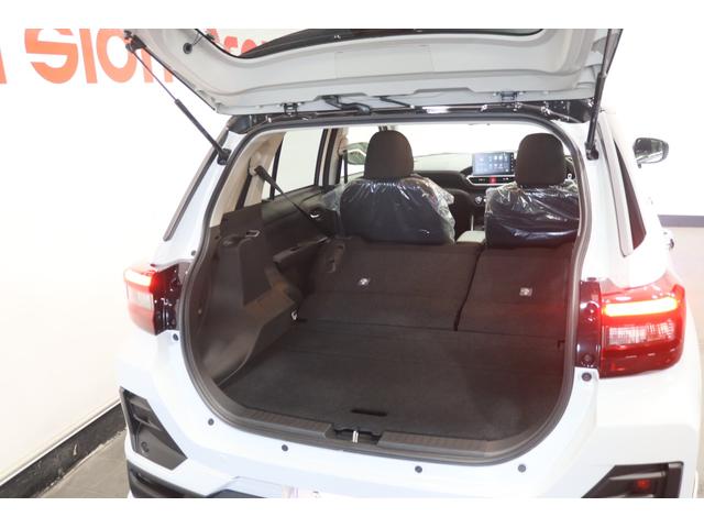 ライズ Ｚ　新車保証継承付　モデリスタエアロ　ディスプレイオーディオ　フルセグ　全周囲カメラ　ＢＳＭ　レーダークルコン　クリアランスソナー　レーンアシスト　衝突被害軽減　シートヒーター　ＬＥＤライト　１７ＡＷ（30枚目）