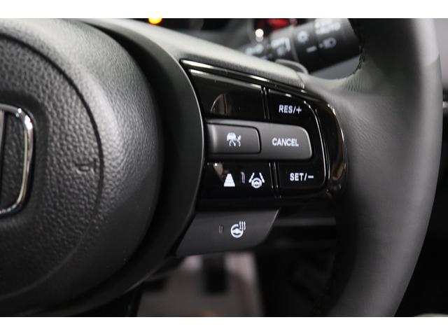 ヴェゼル ｅ：ＨＥＶ　Ｚ　新車保証継承付　ワンオーナー　禁煙車　メモリーナビ　フルセグ　バックカメラ　レーダークルコン　クリアランスソナー　レーンアシスト　衝突被害軽減　踏み間違い防止　ＢＳＭ　ＥＴＣ　シートヒーター（17枚目）