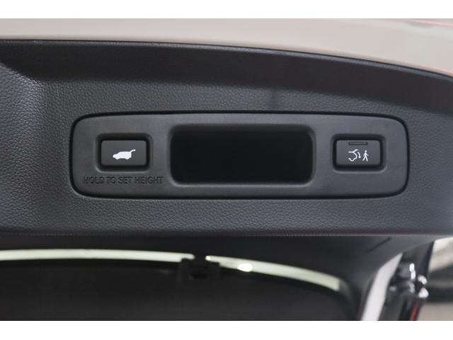 ヴェゼル ｅ：ＨＥＶ　Ｚ　新車保証継承付　ワンオーナー　禁煙車　メモリーナビ　フルセグ　バックカメラ　レーダークルコン　クリアランスソナー　レーンアシスト　衝突被害軽減　踏み間違い防止　ＢＳＭ　ＥＴＣ　シートヒーター（36枚目）