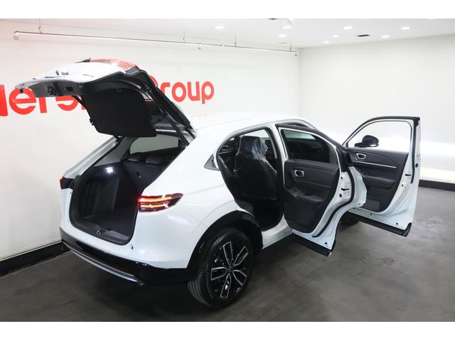 ヴェゼル ｅ：ＨＥＶ　Ｚ　新車保証継承付　ワンオーナー　禁煙車　メモリーナビ　フルセグ　バックカメラ　レーダークルコン　クリアランスソナー　レーンアシスト　衝突被害軽減　踏み間違い防止　ＢＳＭ　ＥＴＣ　シートヒーター（41枚目）