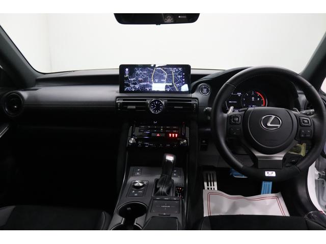 ＩＳ ＩＳ５００　Ｆスポーツパフォーマンス　新車保証継承付　サンルーフ　オレンジキャリパー　全周囲カメラ　メモリーナビ　フルセグ　レクサスセーフティ　ベンチレーション　シートヒーター　ＬＥＤヘッドライト　パワーバックドア　１９ＡＷ（9枚目）