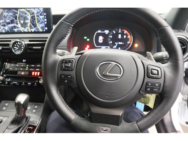 ＩＳ ＩＳ５００　Ｆスポーツパフォーマンス　新車保証継承付　サンルーフ　オレンジキャリパー　全周囲カメラ　メモリーナビ　フルセグ　レクサスセーフティ　ベンチレーション　シートヒーター　ＬＥＤヘッドライト　パワーバックドア　１９ＡＷ（25枚目）