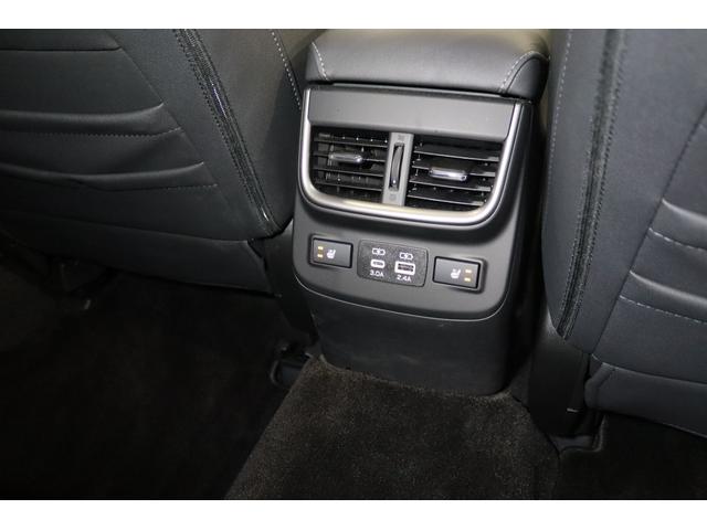 レガシィアウトバック アクティブ×ブラックＥＸ　新車保証継承付　ワンオーナー　禁煙車　４ＷＤターボ　サンルーフ　本革　スマートリアビューミラー　メモリーナビ　フルセグ　左サイド・バックカメラ　ＥＴＣ　ドラレコ　アイサイト　ＬＥＤライト　１８ＡＷ（26枚目）