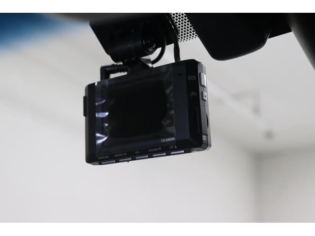 ランドクルーザープラド TX Lパッケージ マットブラックエディション 新車保証継承付 プレミアムサウンド サンルーフ 本革シート 全周囲カメラ メモリーナビ レーダークルコン クリアランスソナー レーンアシスト 衝突被害軽減 踏み間違い防止 BSM ETC 社外ドラレコ(29枚目)