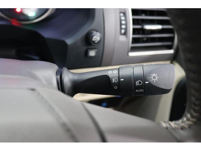 ランドクルーザープラド TX Lパッケージ マットブラックエディション 新車保証継承付 プレミアムサウンド サンルーフ 本革シート 全周囲カメラ メモリーナビ レーダークルコン クリアランスソナー レーンアシスト 衝突被害軽減 踏み間違い防止 BSM ETC 社外ドラレコ(32枚目)