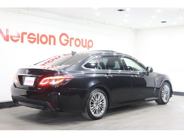 クラウンハイブリッド S エレガンススタイル 全国3年保証付 サンルーフ エンジンスターター 全周囲カメラ メモリーナビ フルセグ レーダークルコン クリアランスソナー レーンアシスト パークアシスト 踏み間違い防止 衝突被害軽減 BSM ETC(4枚目)