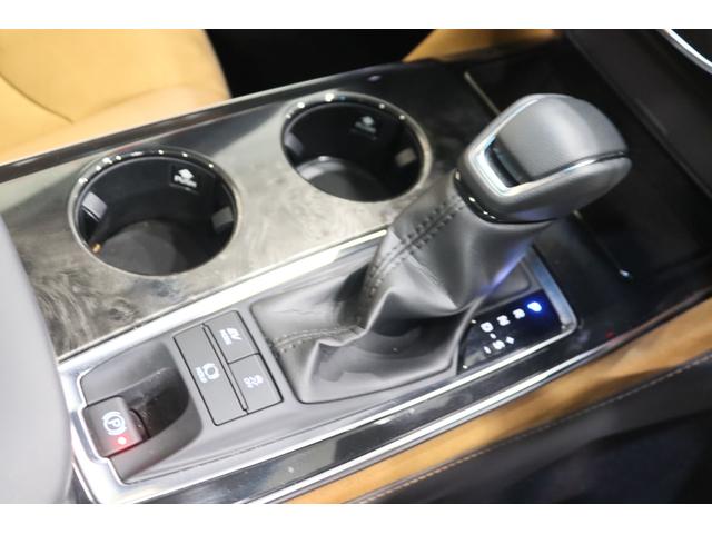 クラウンハイブリッド S エレガンススタイル 全国3年保証付 サンルーフ エンジンスターター 全周囲カメラ メモリーナビ フルセグ レーダークルコン クリアランスソナー レーンアシスト パークアシスト 踏み間違い防止 衝突被害軽減 BSM ETC(12枚目)