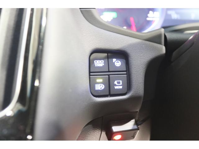 クラウンハイブリッド S エレガンススタイル 全国3年保証付 サンルーフ エンジンスターター 全周囲カメラ メモリーナビ フルセグ レーダークルコン クリアランスソナー レーンアシスト パークアシスト 踏み間違い防止 衝突被害軽減 BSM ETC(19枚目)