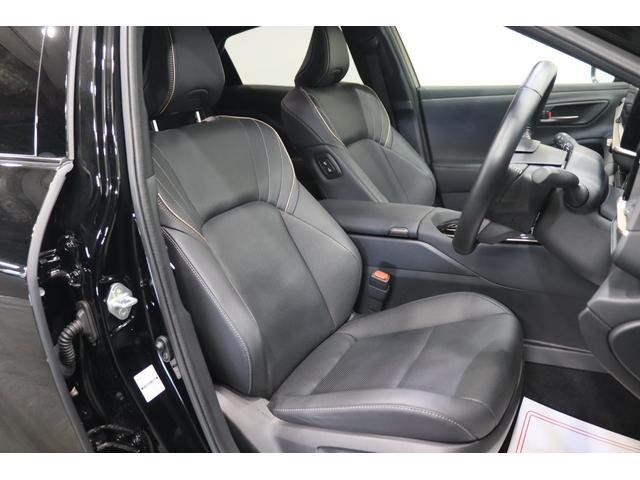 クラウンスポーツ Ｚ　新車保証継承付　ワンオーナー　本革　モデリスタ　デジタルインナーミラー　全周囲カメラ　ＨＵＤ　セーフティセンス　ＥＴＣ　ステアリングヒーター　ベンチレーション　ＬＥＤ　パワーバックドア　２１ＡＷ（10枚目）