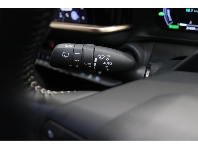 クラウンスポーツ Ｚ　新車保証継承付　ワンオーナー　本革　モデリスタ　デジタルインナーミラー　全周囲カメラ　ＨＵＤ　セーフティセンス　ＥＴＣ　ステアリングヒーター　ベンチレーション　ＬＥＤ　パワーバックドア　２１ＡＷ（34枚目）