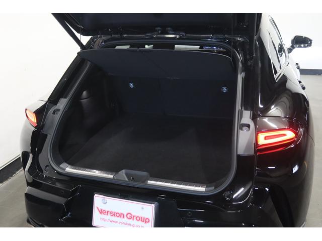 クラウンスポーツ Ｚ　新車保証継承付　ワンオーナー　本革　モデリスタ　デジタルインナーミラー　全周囲カメラ　ＨＵＤ　セーフティセンス　ＥＴＣ　ステアリングヒーター　ベンチレーション　ＬＥＤ　パワーバックドア　２１ＡＷ（38枚目）