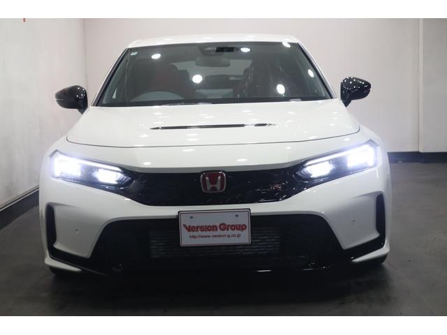 �y�X�y�b�N�z�N���}�Ƃ̈�̊��ŏ��l���ׂĂ��u���ɂȂ邱�Ƃ�ڎw�����P�P��ځu�V�r�b�N�v�B