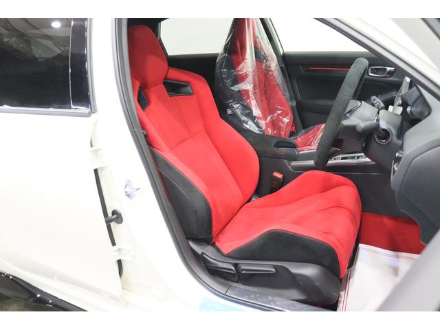 �y�^�]�ȁz�u���b�N�^���b�h��̃C���e���A�w�b�h���X�g��̌^�X�|�[�c�V�[�g�B�V�[�g���t�^�[�ō��ʂ̍����𒲐��\�ł��B