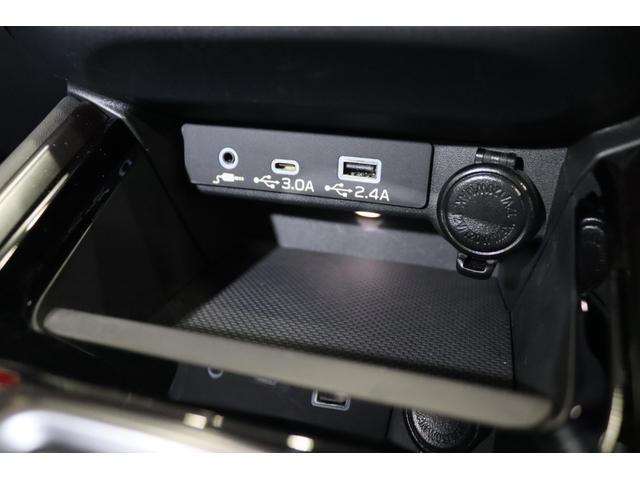 �y�t�r�a�[�q�z��p�P�[�u�����g�p���đΉ��f�o�C�X��ڑ�����ƕۑ��������y�f�[�^�Ȃǂ��Đ��ł��܂��B