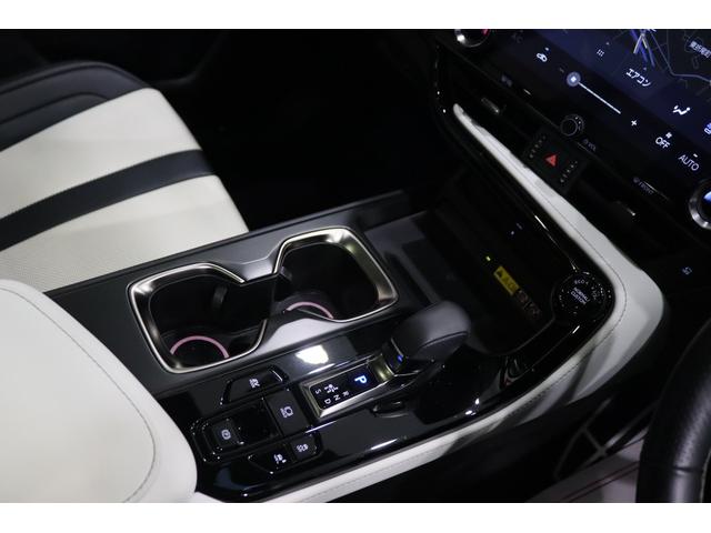 ＮＸ ＮＸ３５０ｈ　Ｆスポーツ　全国３年保証付　ワンオーナー　三眼ＬＥＤ　オレンジキャリパー　パノラマルーフ　デジタルインナーミラー　メモリーナビ　フルセグ　全周囲カメラ　ワイヤレス充電　ドラレコ　レクサスセーフティ　２０ＡＷ（12枚目）