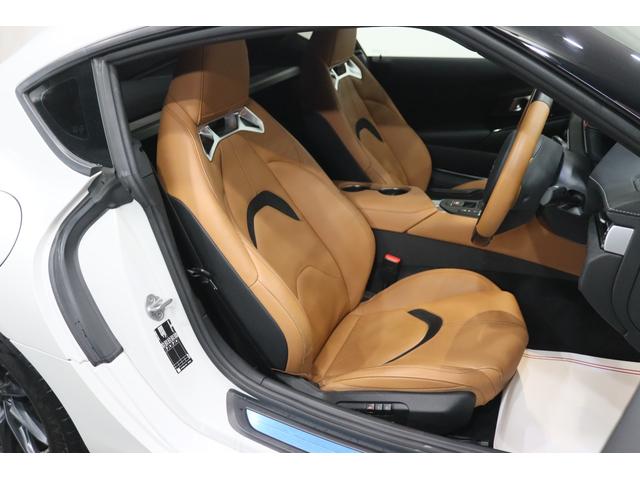 �y�^�]�ȁz�u���E����̃C���e���A�Ƀn�[�t���U�[�V�[�g�i����^�t�@�u���b�N�����[�J�[��j�B�p���[�V�[�g�ł��D�݂̈ʒu�ɍ��Ȃ�ݒ�\�ł��B�V�[�g�q�[�^�[�E�ЊO�t���A�}�b�g�t�ł��B