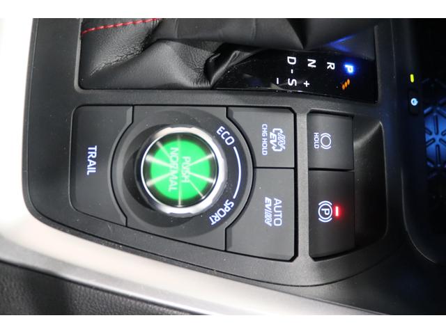 �y�}���`�e���C���Z���N�g�X�C�b�`�z�ʂ���񂾘H�ʂ⍻�n�A�r�ꂽ�H�ʂȂǂ𑖍s����ۂɁA�S�v�c�E�u���[�L�E�쓮�͂Ȃǂ̊e���䂪�H�ʏ󋵂ɓK��������ɐ؂�ւ��܂��B