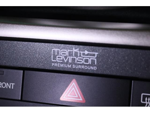 �y�l�������@�k�����������������t�@�����X�R�c�T���E���h�T�E���h�V�X�e���z���N�T�X�����̐�p�v���~�A���T�E���h�Ƃ��č̗p�B�ԓ��ɍ\������Ă���X�s�[�J�[�͂Q�R�B