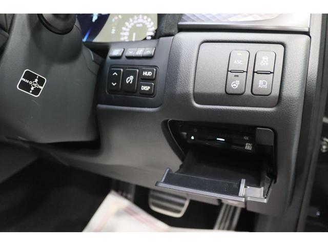 �y�X�e�A�����O�q�[�^�[�z�������ł��X�e�A�����O�q�[�^�[������΁A�^�]���Ɏ肪�������ނ��Ƃ͂���܂���B��܂�����Ƒ��삵�ɂ����{�^�����A�X�e�A�����O�q�[�^�[������Αf��ł��g�����^�]�ł����K�ł��B