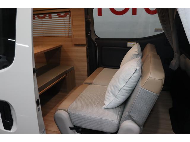 キャラバン グランドプレミアムＧＸ　マイルーム　新車保証継承付　跳ね上げベッド　ロールスクリーン　カスタマイズブラインド　ＡＣ１００Ｖ出力コンセント　スマートルームミラー　社外アルパインナビ　フルセグ　全周囲カメラ　社外ドラレコ　ＥＴＣ（15枚目）