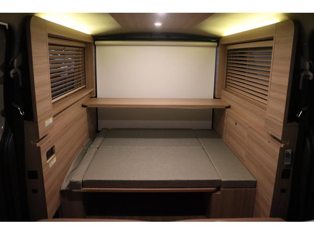 キャラバン グランドプレミアムＧＸ　マイルーム　新車保証継承付　跳ね上げベッド　ロールスクリーン　カスタマイズブラインド　ＡＣ１００Ｖ出力コンセント　スマートルームミラー　社外アルパインナビ　フルセグ　全周囲カメラ　社外ドラレコ　ＥＴＣ（17枚目）