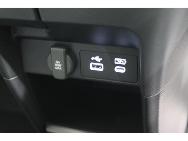 �y�t�r�a�[�q�z��p�P�[�u�����g�p���đΉ��f�o�C�X��ڑ�����ƕۑ��������y�f�[�^�Ȃǂ��Đ��ł��܂��B