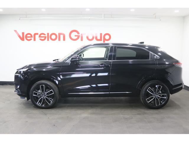 ヴェゼル ｅ：ＨＥＶ　Ｚ　新車保証継承付　ディスプレイオーディオ　バックカメラ　レーダークルーズコントロール　クリアランスソナー　衝突被害軽減　踏み間違い防止　ＢＳＭ　ワイヤレス充電　シートヒーター　パワーバックドア　１８ＡＷ（5枚目）