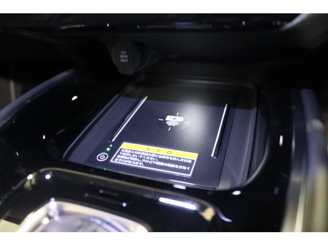 ヴェゼル ｅ：ＨＥＶ　Ｚ　新車保証継承付　ディスプレイオーディオ　バックカメラ　レーダークルーズコントロール　クリアランスソナー　衝突被害軽減　踏み間違い防止　ＢＳＭ　ワイヤレス充電　シートヒーター　パワーバックドア　１８ＡＷ（20枚目）