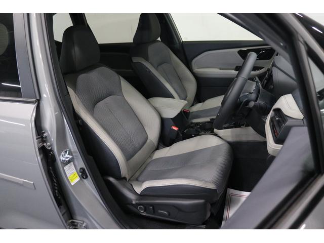 �y�^�]�ȁz�u���b�N�^�O���[��̃C���e���A�Ƀt�@�u���b�N�V�[�g�B�V�[�g���t�^�[�ō��ʂ̍����𒲐��\�ł��B�V�[�g�q�[�^�[�E�t���A�}�b�g�t�ł��B