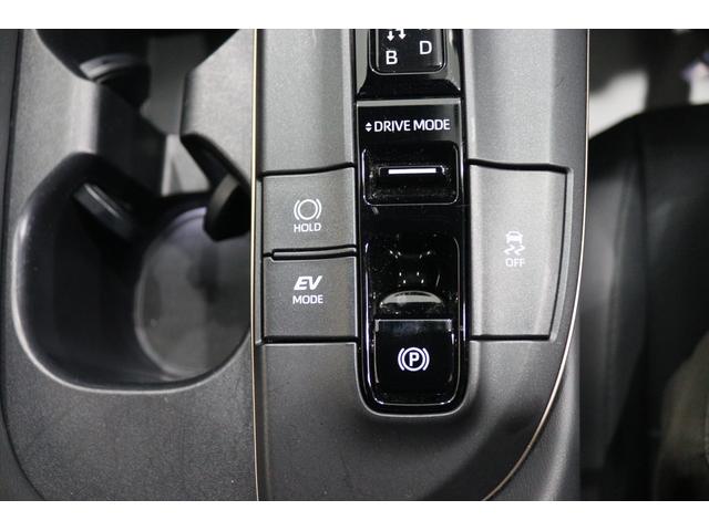 クラウンクロスオーバー Ｇアドバンスド・レザーパッケージ　全国３年保証付　本革シート　デジタルインナーミラー　メモリーナビ　フルセグ　全周囲カメラ　ＨＵＤ　セーフティセンス　シートヒーター　ベンチレーション　前後ドラレコ　ＥＴＣ　パワーバックドア　２１ＡＷ（27枚目）