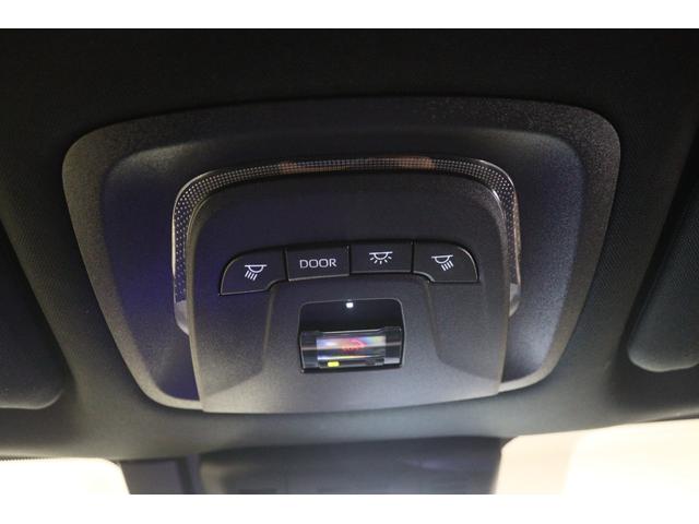 クラウンクロスオーバー Ｇアドバンスド・レザーパッケージ　全国３年保証付　本革シート　デジタルインナーミラー　メモリーナビ　フルセグ　全周囲カメラ　ＨＵＤ　セーフティセンス　シートヒーター　ベンチレーション　前後ドラレコ　ＥＴＣ　パワーバックドア　２１ＡＷ（29枚目）