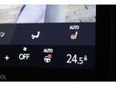 リラックス　新車保証継承付　ワンオーナー　マークレビンソン　本革　寒冷地仕様　カラーヘッドアップディスプレイ　アドバンスドドライブ　ワイヤレス充電　全周囲カメラ　メモリーナビ　フルセグ　１８ＡＷ（25枚目）