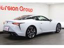 ＬＣ５００　Ｓパッケージ　全国３年保証付　Ｖ型８気筒　カーボンルーフ　メモリーナビ　フルセグ　バックカメラ　ＨＵＤ　レーダークルコン　クリアランスソナー　衝突被害軽減　ＢＳＭ　ハーフレザー　パワーシート　ＥＴＣ　２１ＡＷ（40枚目）